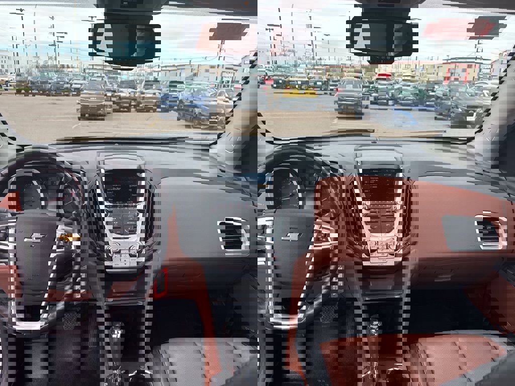 Used 2016 Chevrolet Equinox LTZ w/ Enhanced Convenience Package AWD/4WD image 11