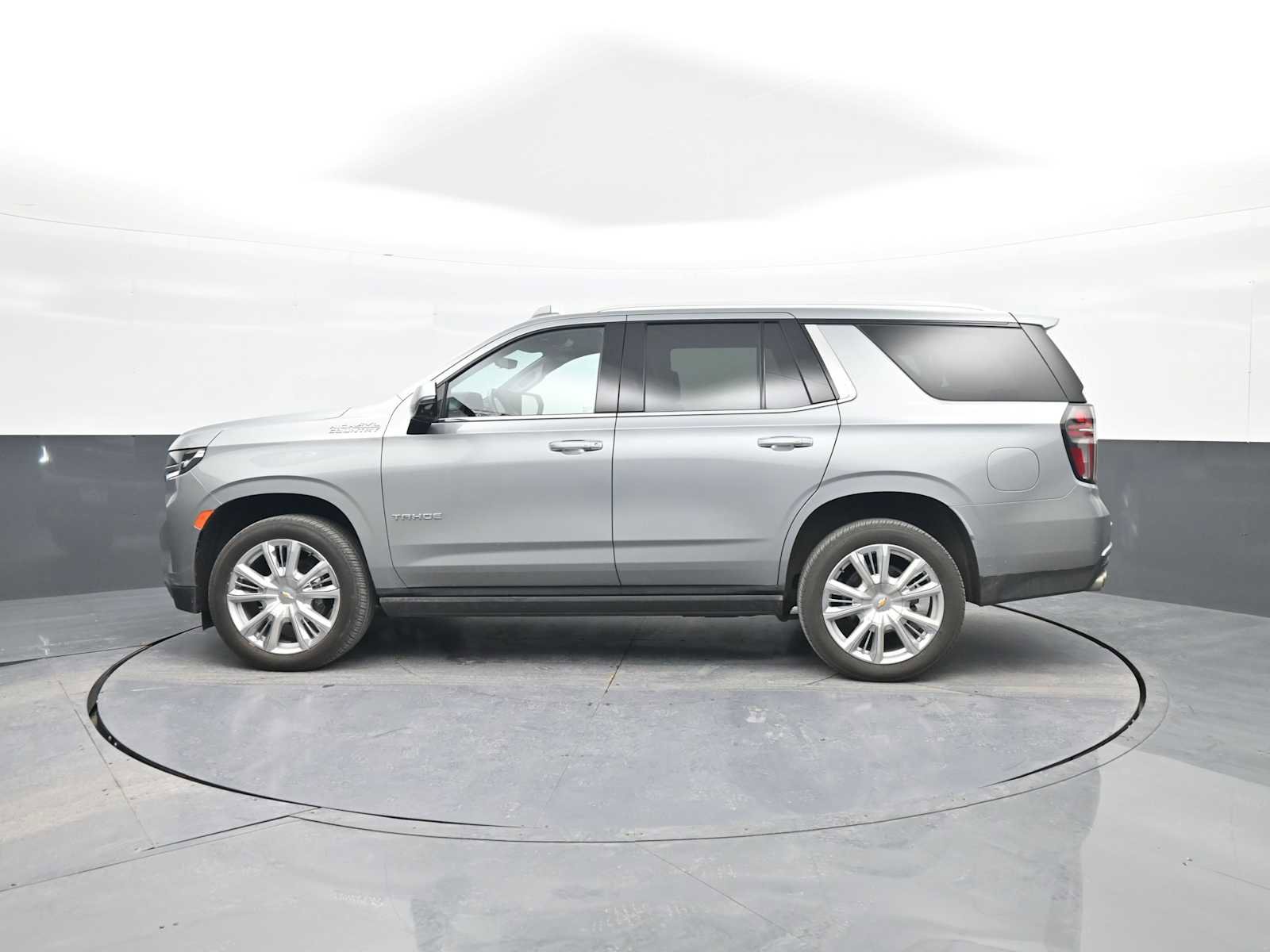 Used 2024 Chevrolet Tahoe High Country w/ Max Trailering Package image 5