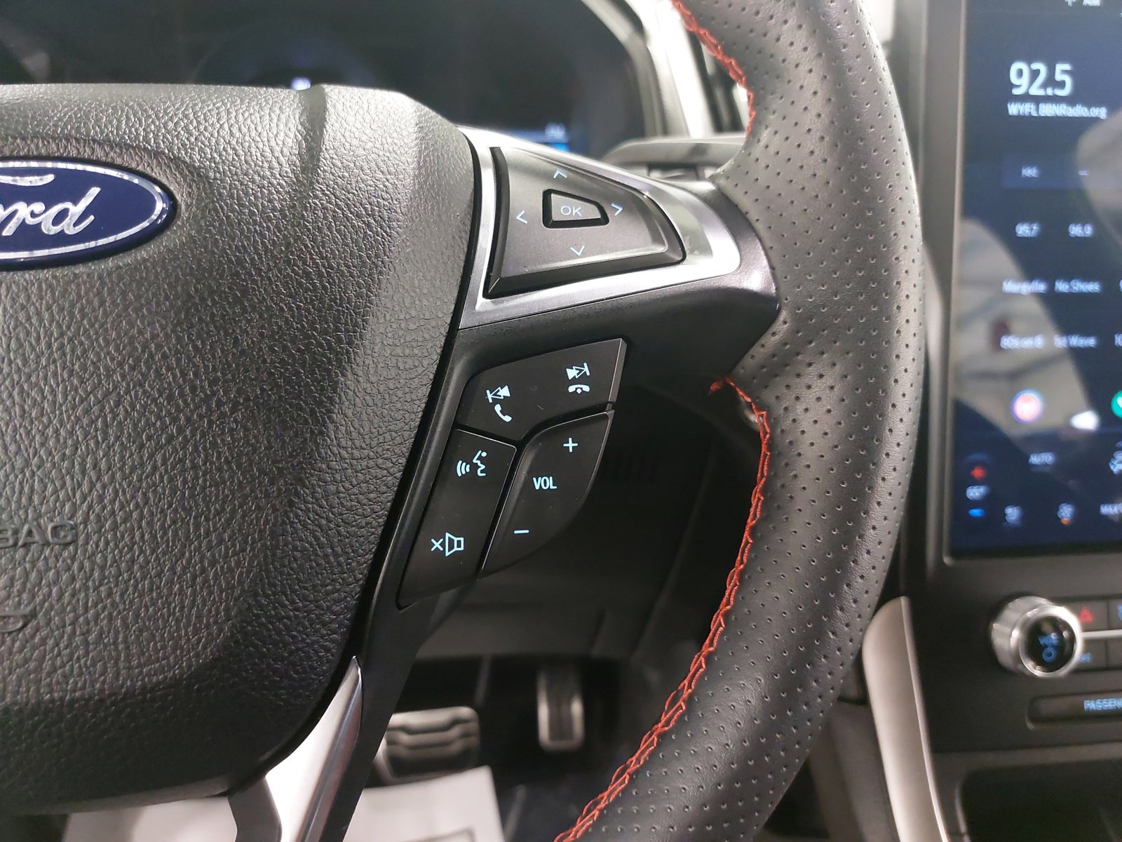 Used 2024 Ford Edge ST-Line image 20