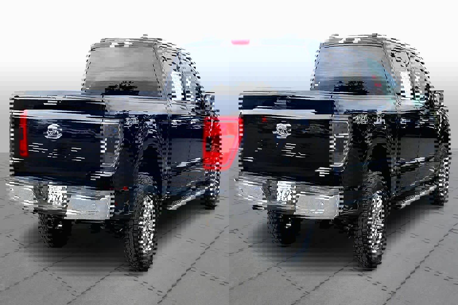 Used 2021 Ford F150 XLT w/ Equipment Group 302A High image 12