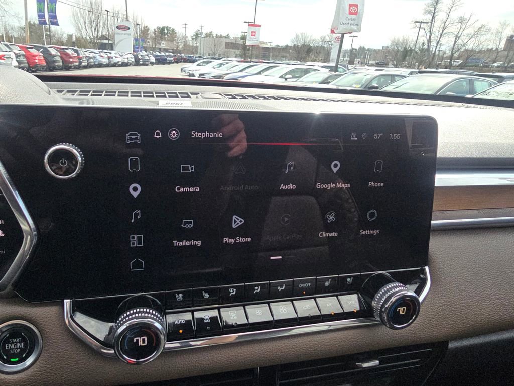 Used 2023 GMC Canyon Denali image 24