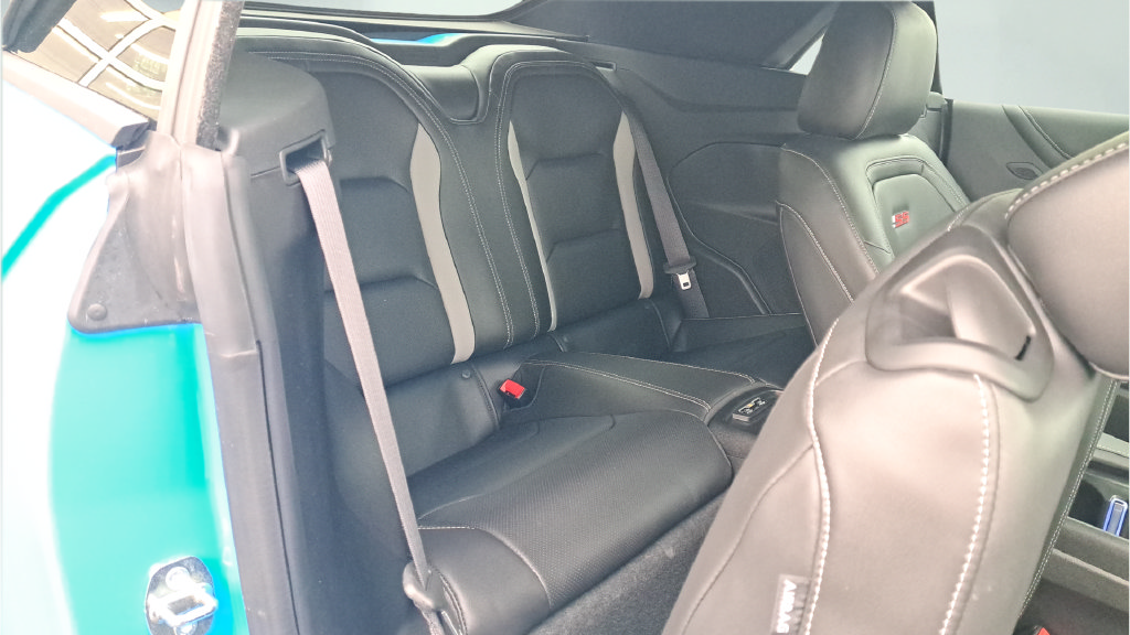 Used 2023 Chevrolet Camaro SS w/ Design Package 3 RWD image 26