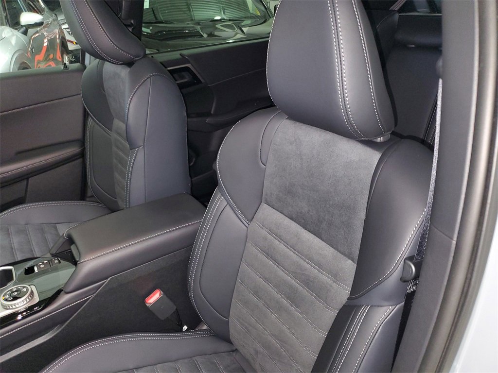 New 2025 Mitsubishi Outlander Trail Edition image 22