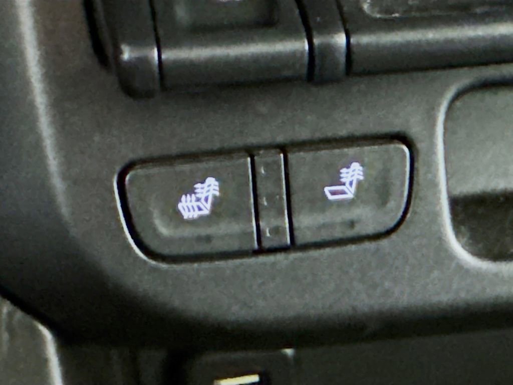 Used 2015 Chevrolet Colorado Z71 image 21