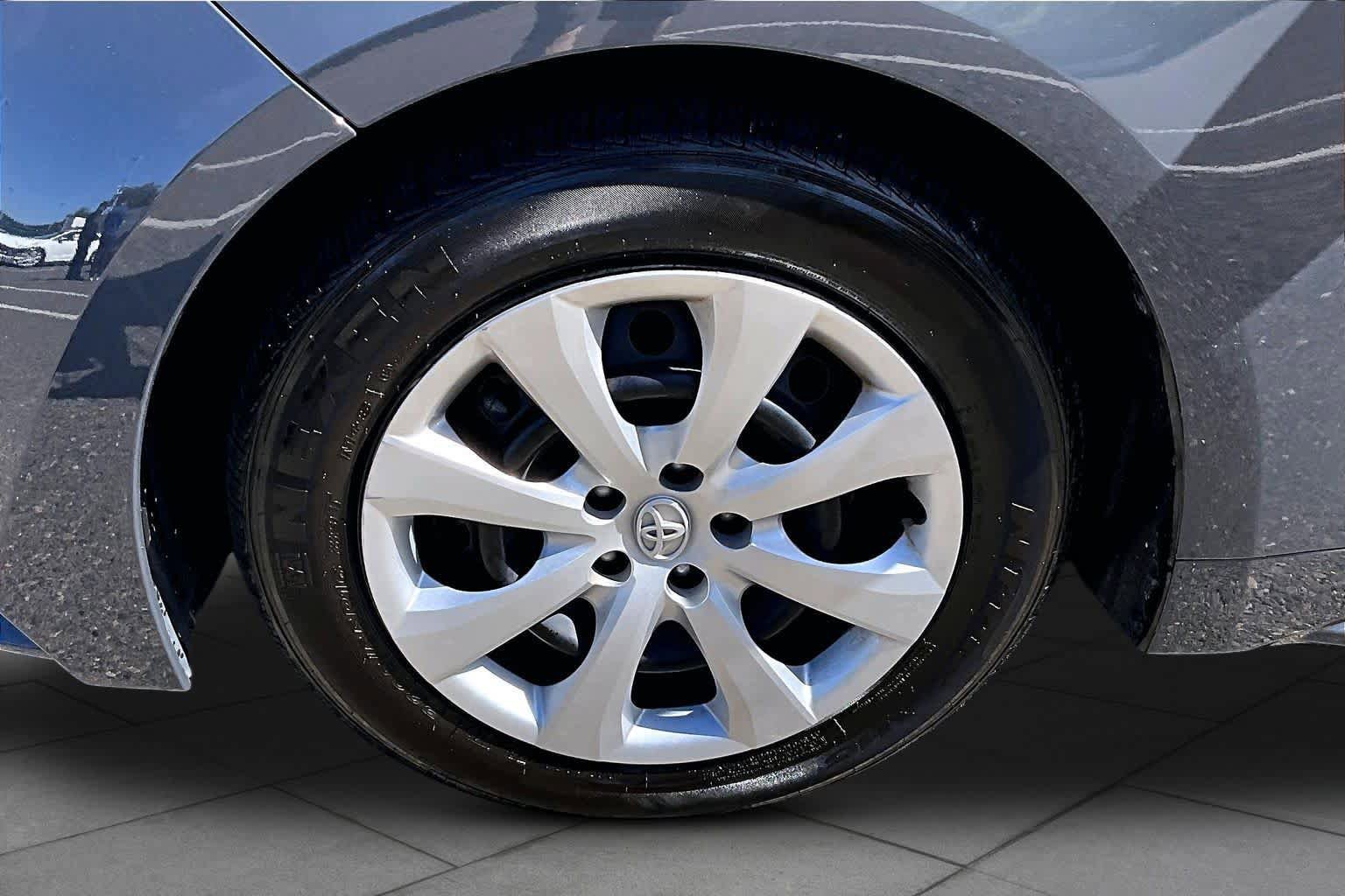 Certified 2023 Toyota Corolla LE FWD image 10