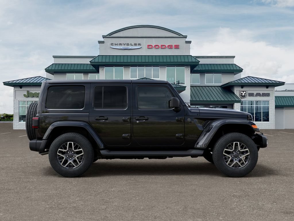 Used 2026 Jeep Wrangler Unlimited Sahara AWD/4WD image 21
