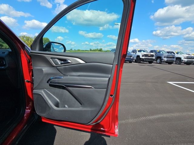 New 2026 Chevrolet Traverse LT w/ Driver Confidence Package image 31