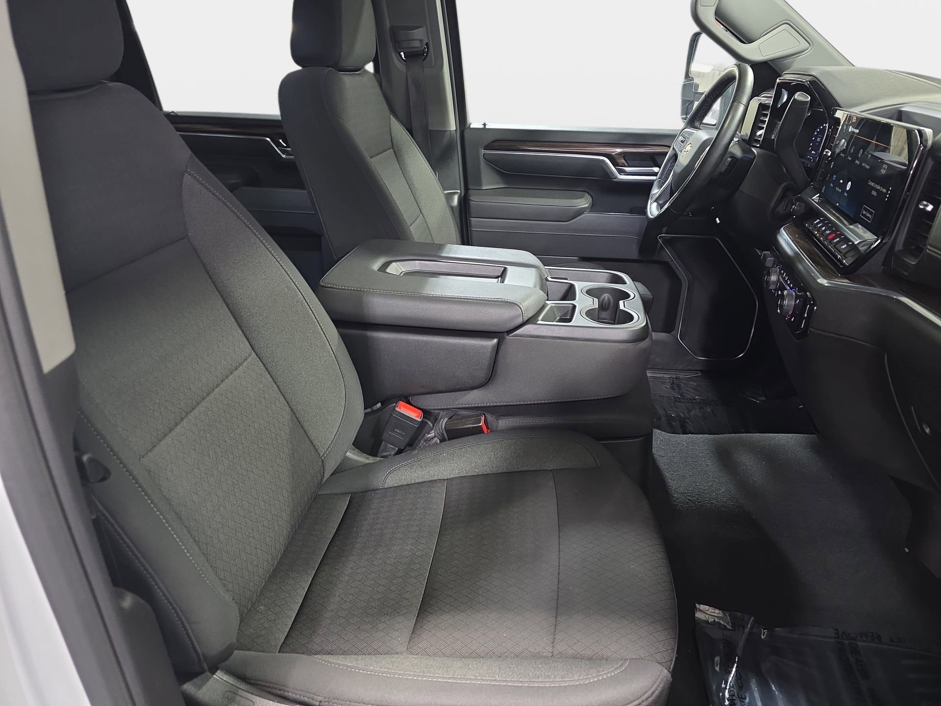 Used 2025 Chevrolet Silverado 3500 LT w/ Safety Package image 10