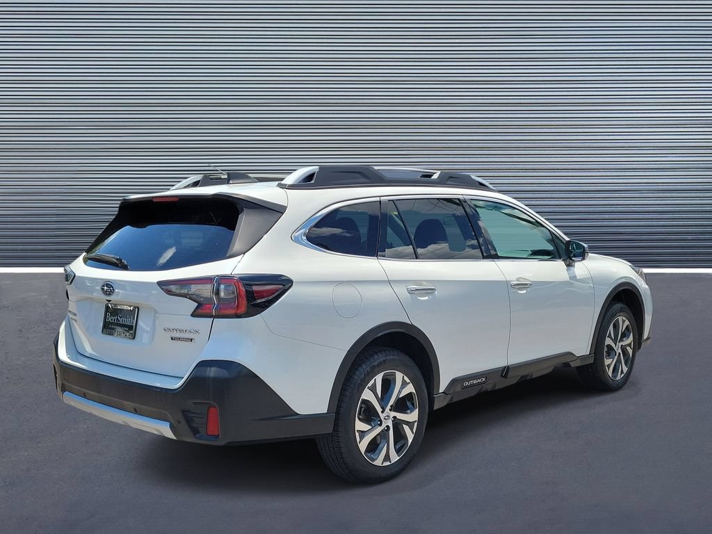 Certified 2022 Subaru Outback Touring AWD/4WD image 3