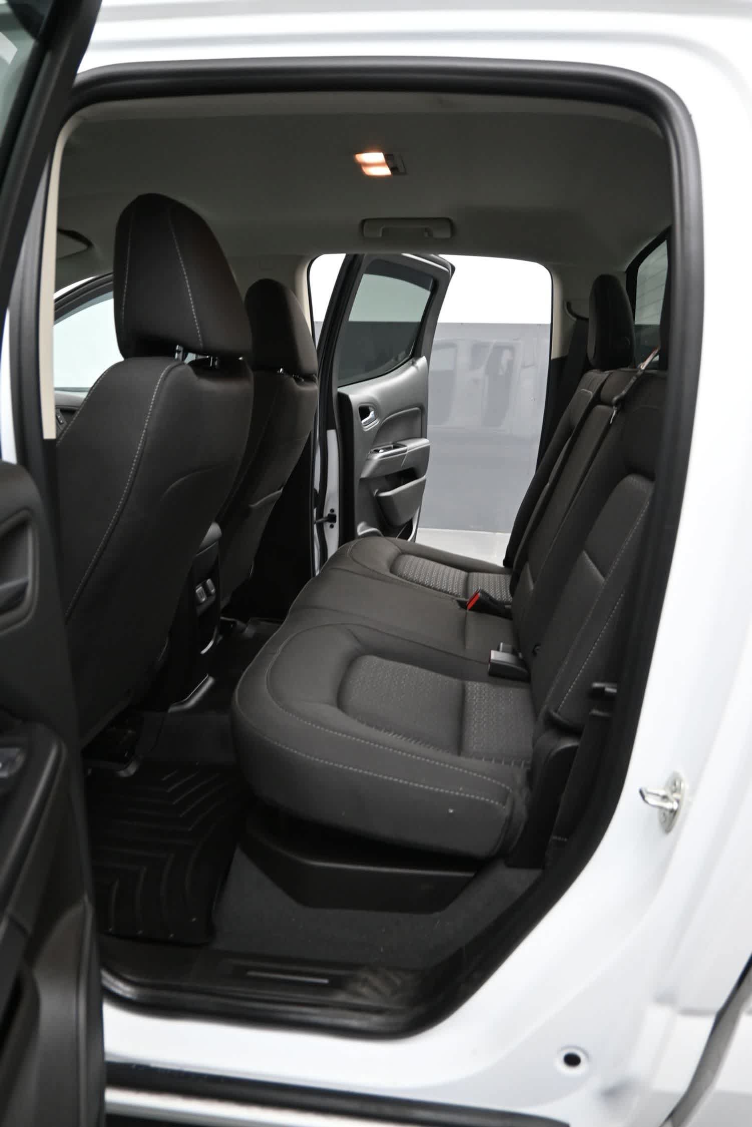 Used 2022 GMC Canyon Elevation w/ Trailering Package AWD/4WD image 16