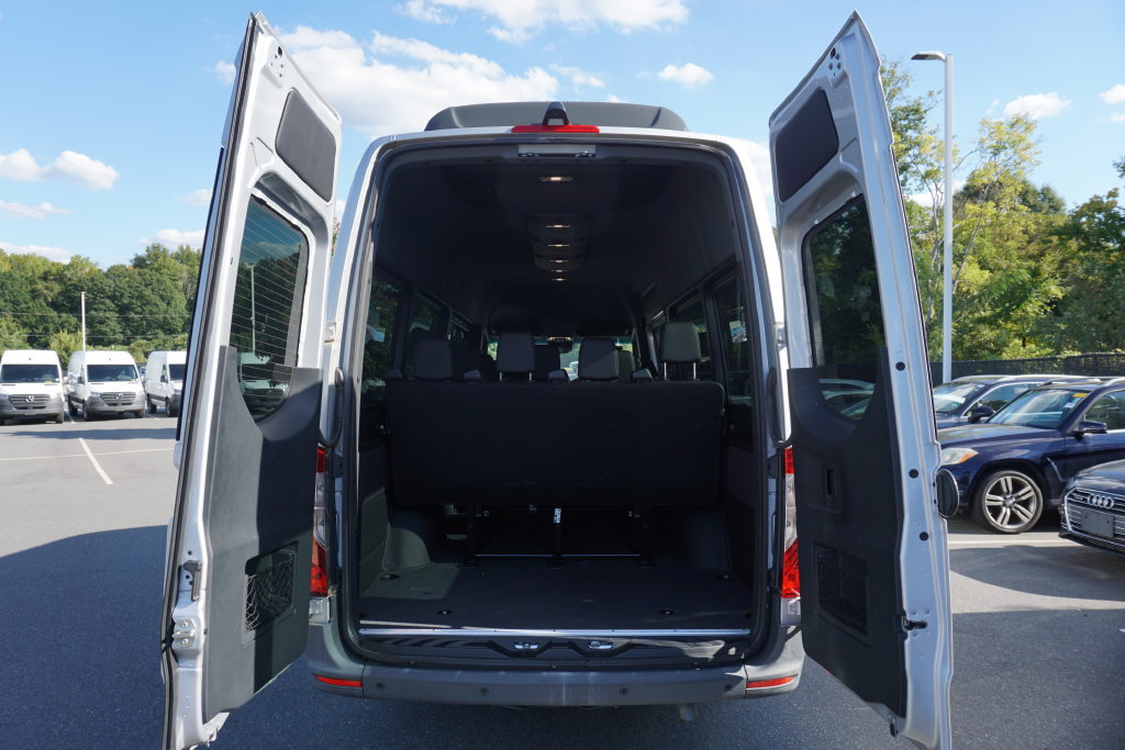 Used 2023 Mercedes-Benz Sprinter 2500 image 28