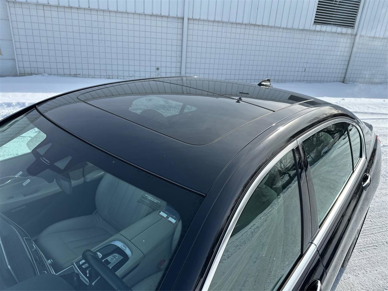 Used 2018 BMW 740i xDrive image 12