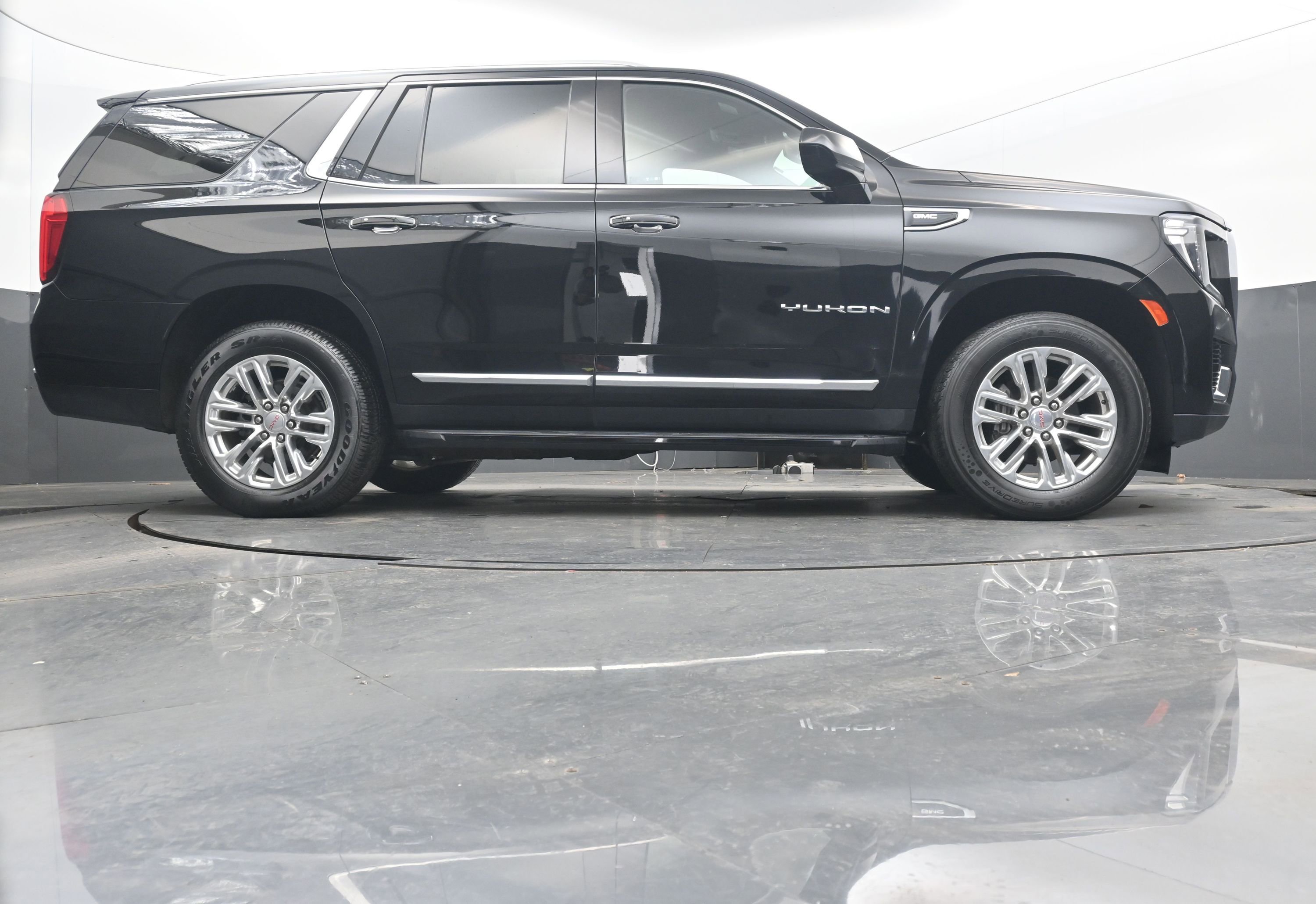 Used 2022 GMC Yukon SLT image 29