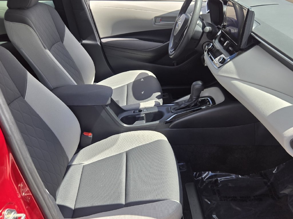 Used 2024 Toyota Corolla LE FWD image 18