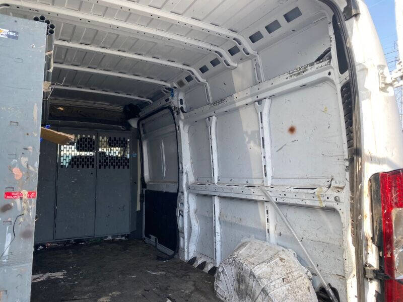 Used 2018 RAM ProMaster 2500 w/ Mopar Trailer Tow Group FWD image 9