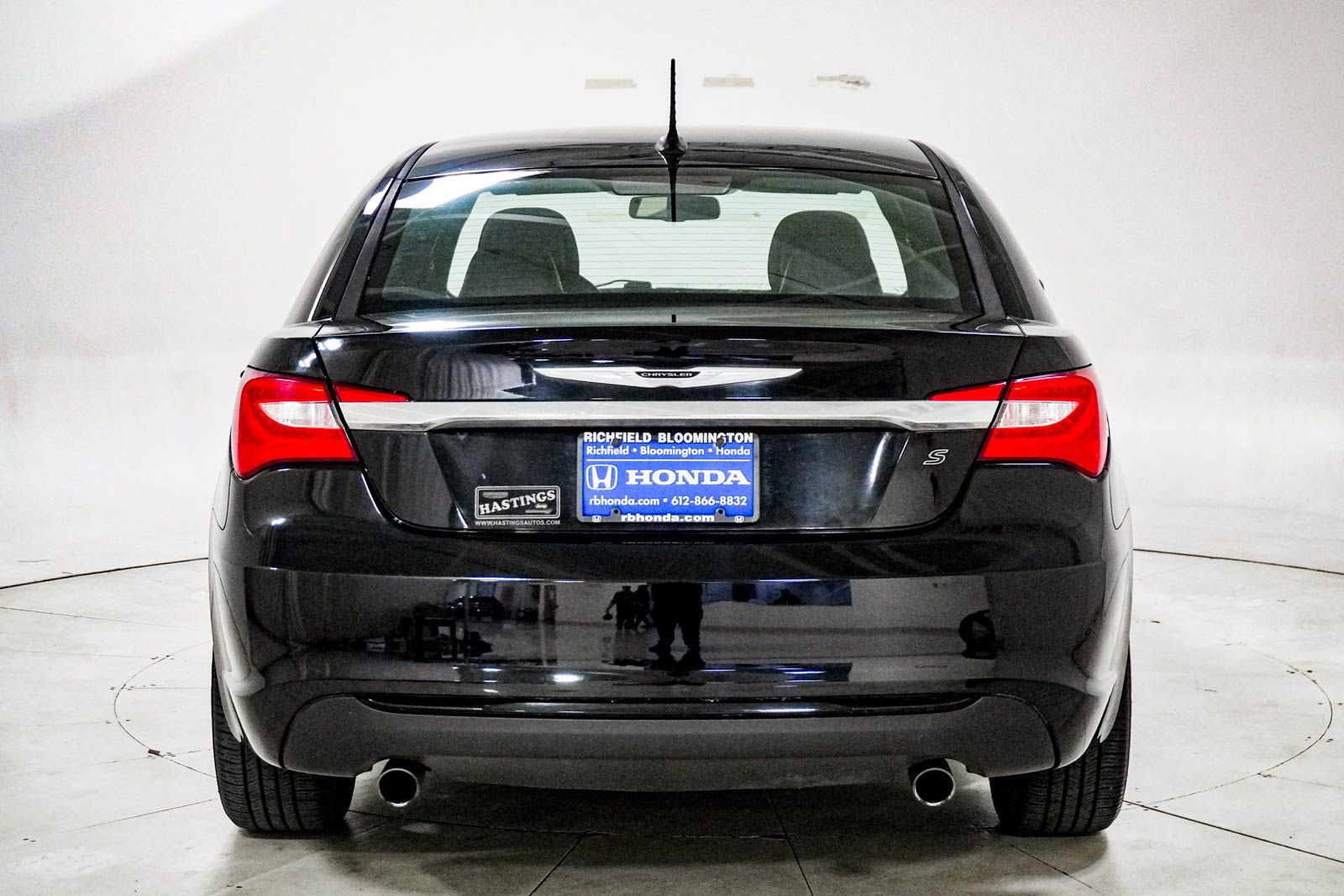 Used 2014 Chrysler 200 Limited w/ 200 S V6 Premium Group image 6