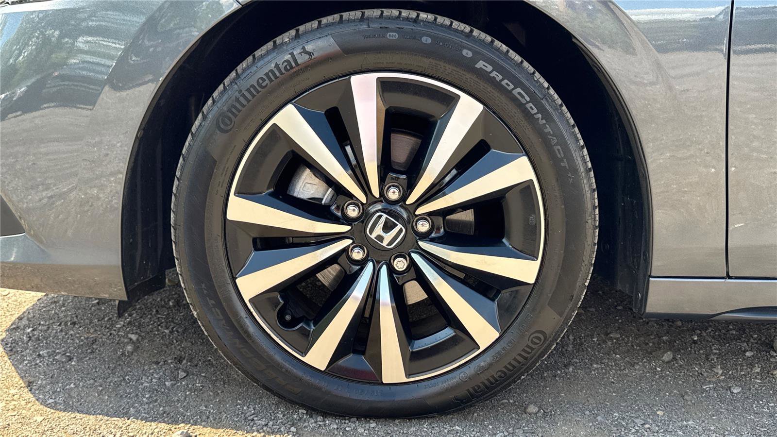 Used 2023 Honda Civic EX-L image 25