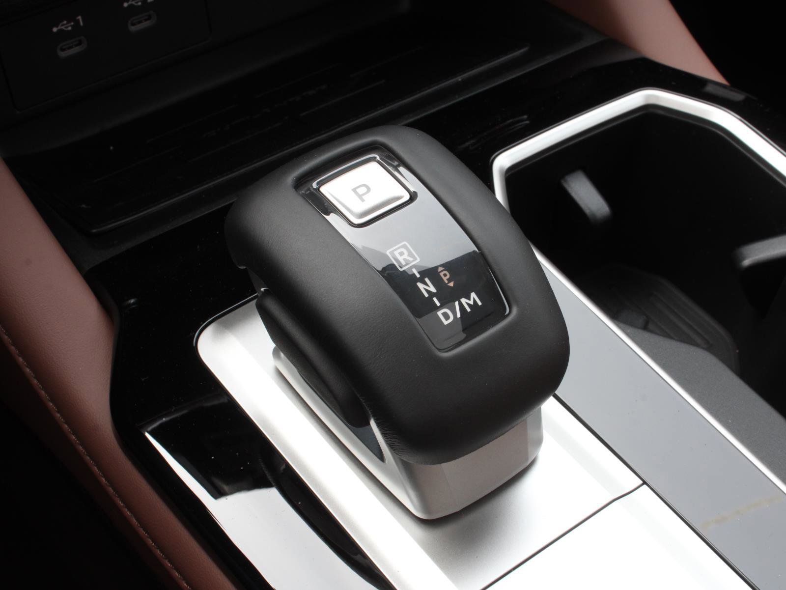 New 2025 Mitsubishi Outlander SEL image 26