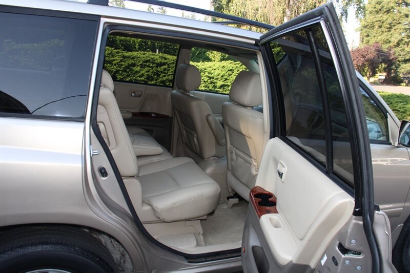 Used 2007 Toyota Highlander Limited AWD/4WD image 6