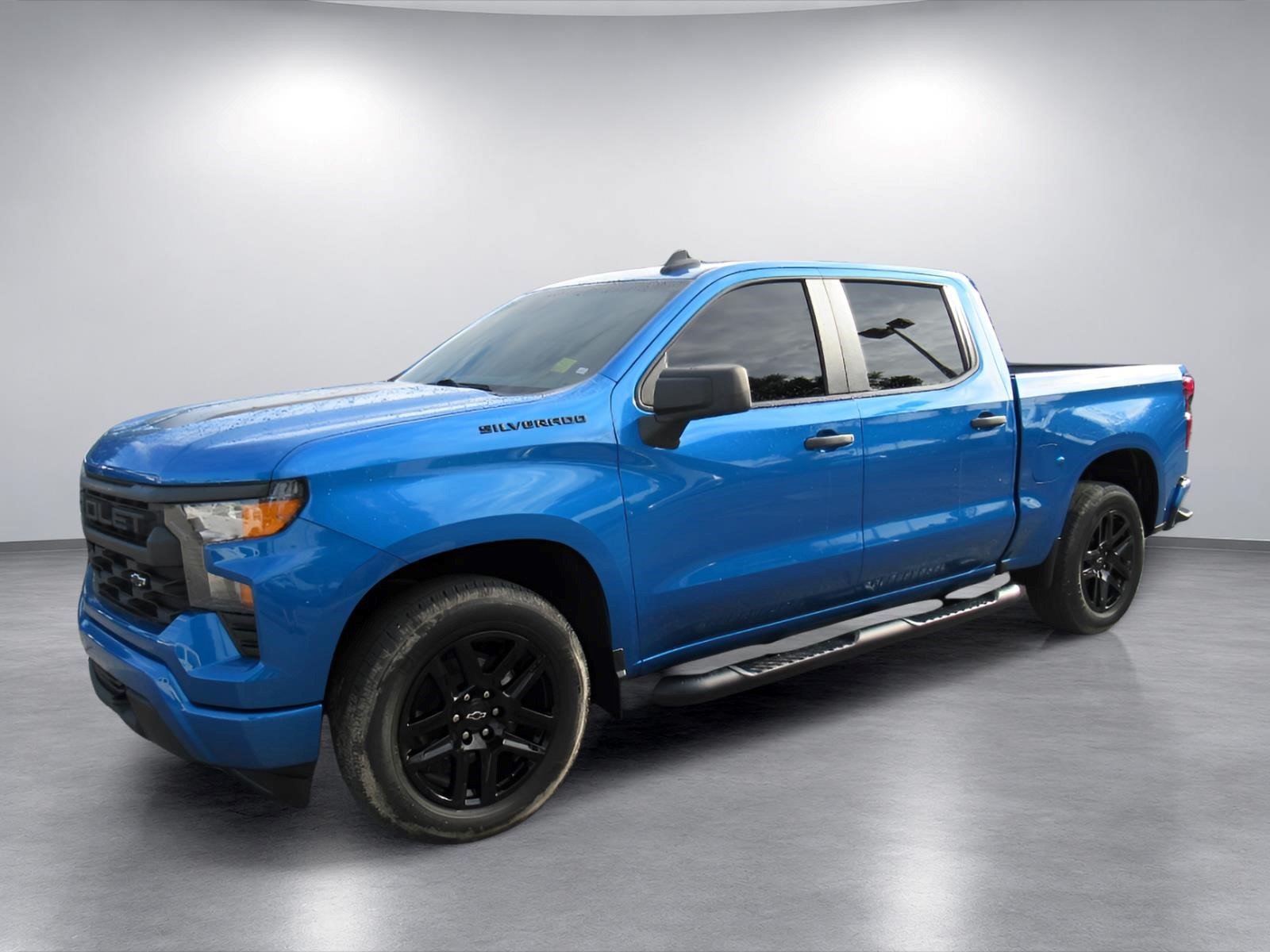 Used 2024 Chevrolet Silverado 1500 Custom w/ Rally Edition RWD image 4