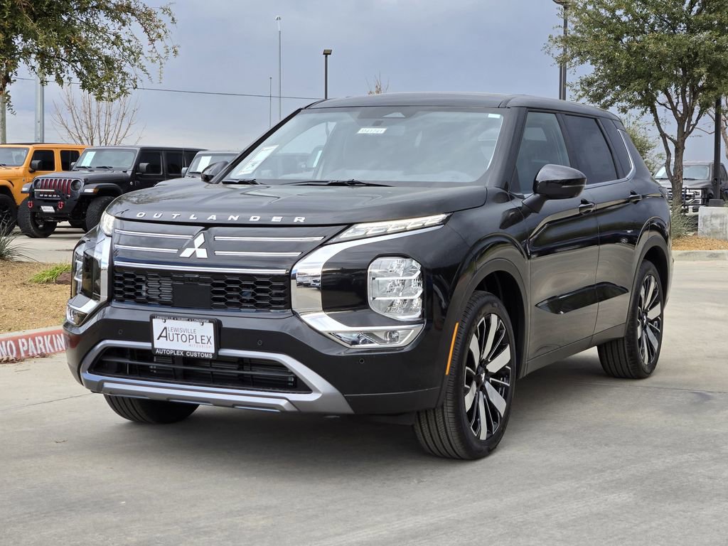 New 2026 Mitsubishi Outlander SE image 2