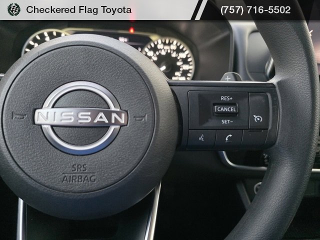 Used 2023 Nissan Rogue S image 26