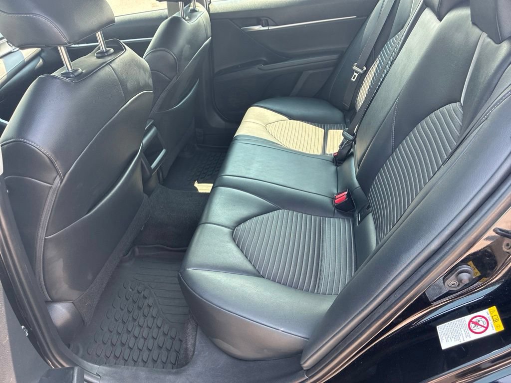 Used 2018 Toyota Camry SE w/ Moonroof Package FWD image 45