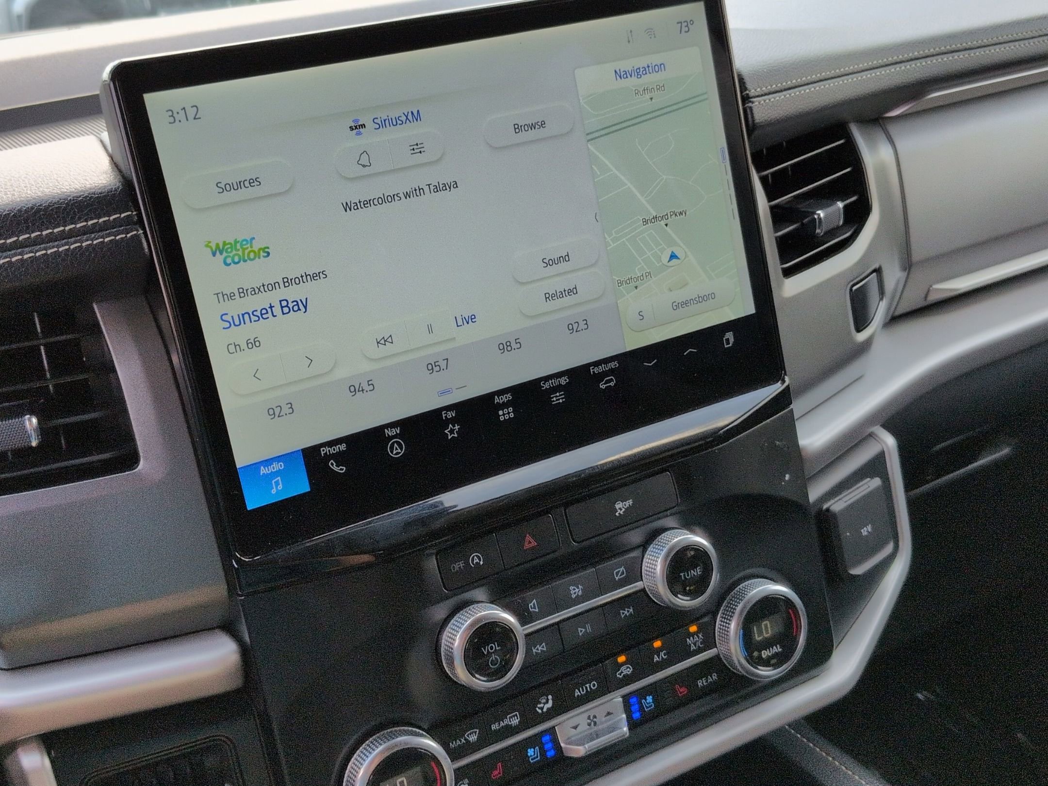 Used 2024 Ford Expedition Max XLT image 23