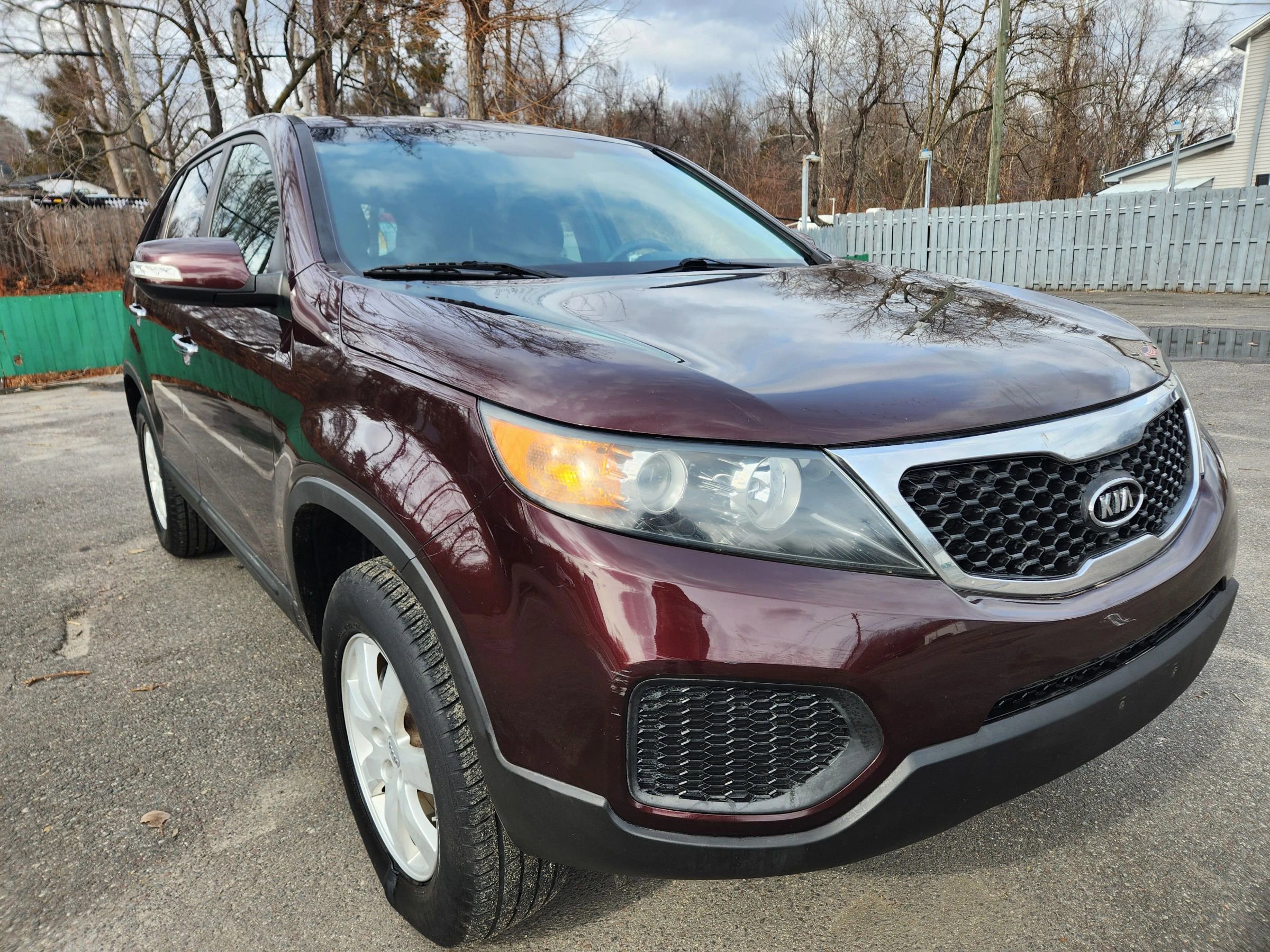 Used 2012 Kia Sorento LX image 3