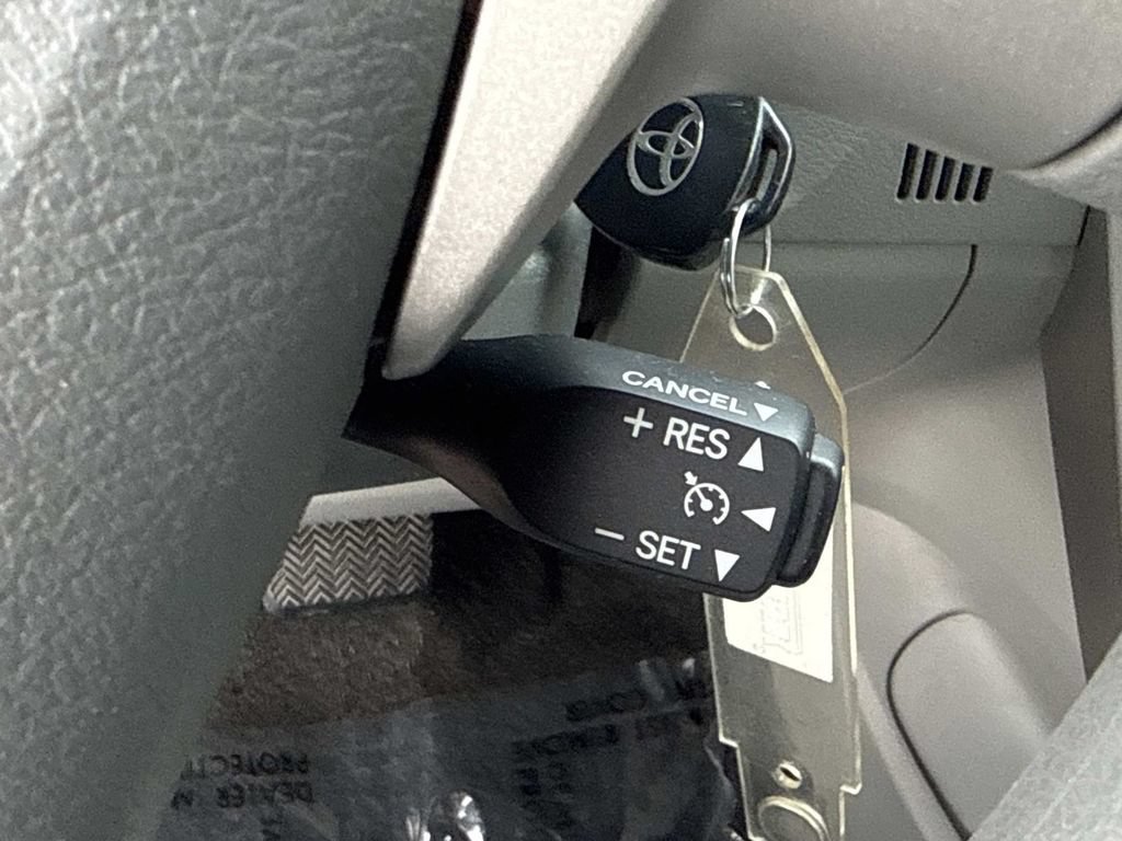 Used 2010 Toyota Corolla LE FWD image 21