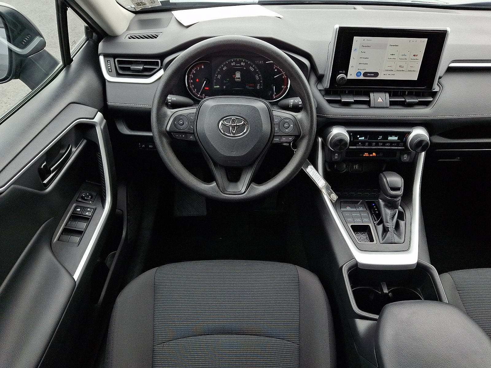 Used 2023 Toyota RAV4 LE image 11