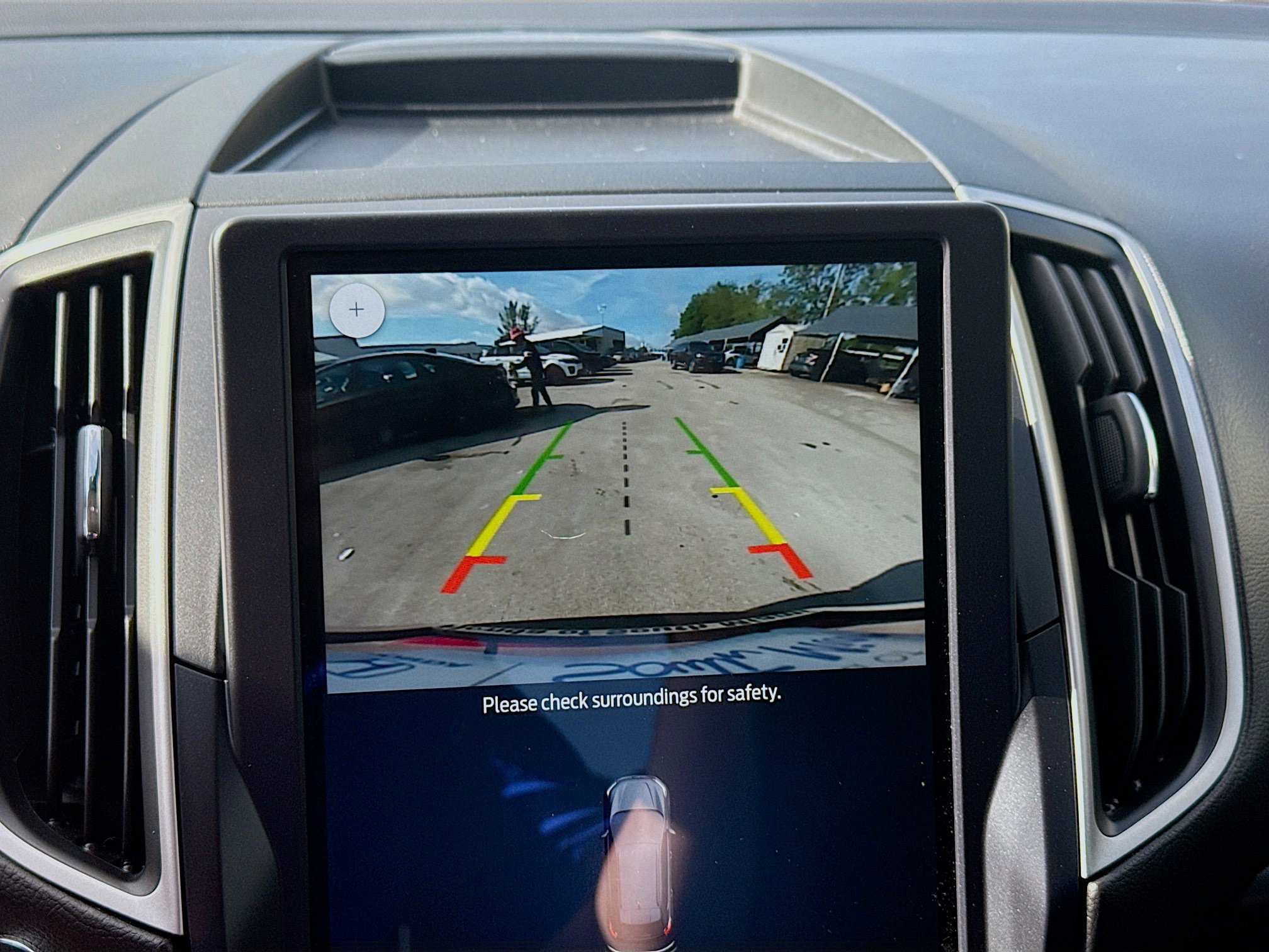 Used 2022 Ford Edge SEL w/ Convenience Package image 13