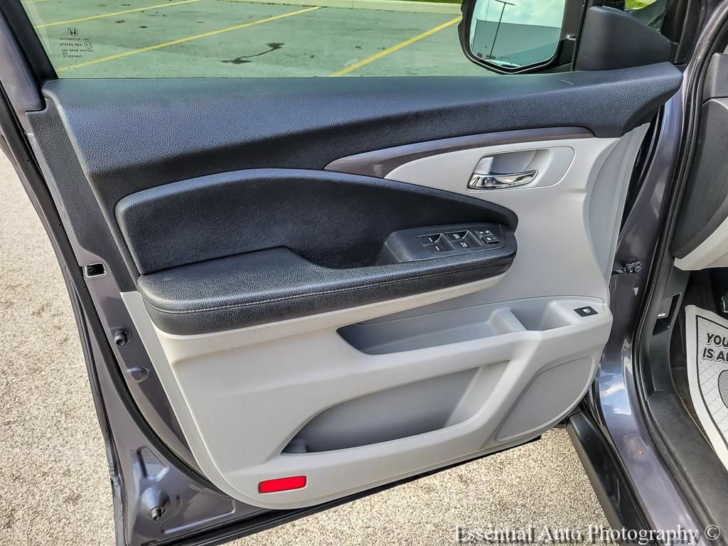 Used 2016 Honda Pilot LX image 23