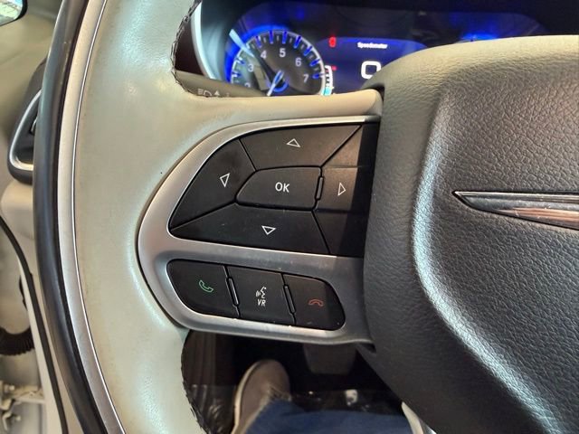 Used 2018 Chrysler Pacifica Limited w/ Tire & Wheel Group image 18