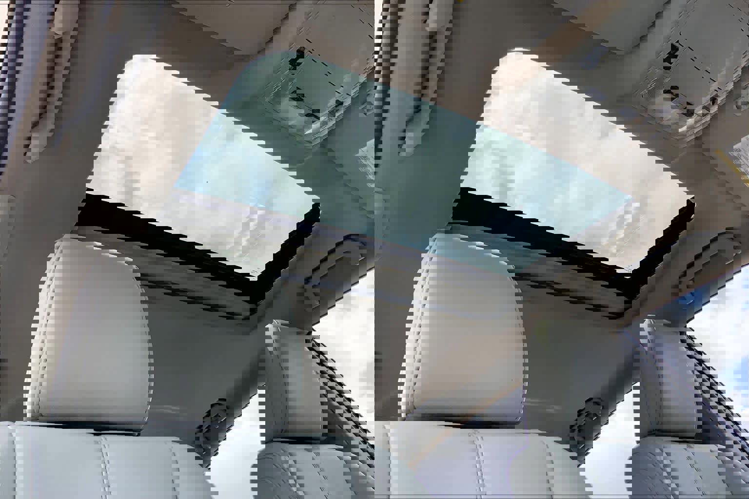 Used 2013 Toyota Avalon XLE Touring image 14