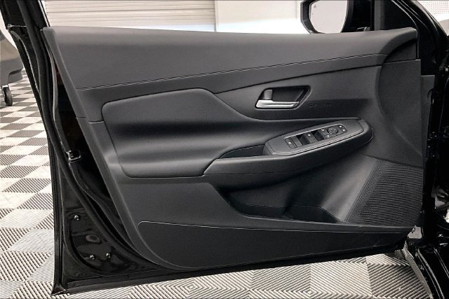 New 2026 Nissan Sentra SV w/ SV Convenience Package FWD image 32
