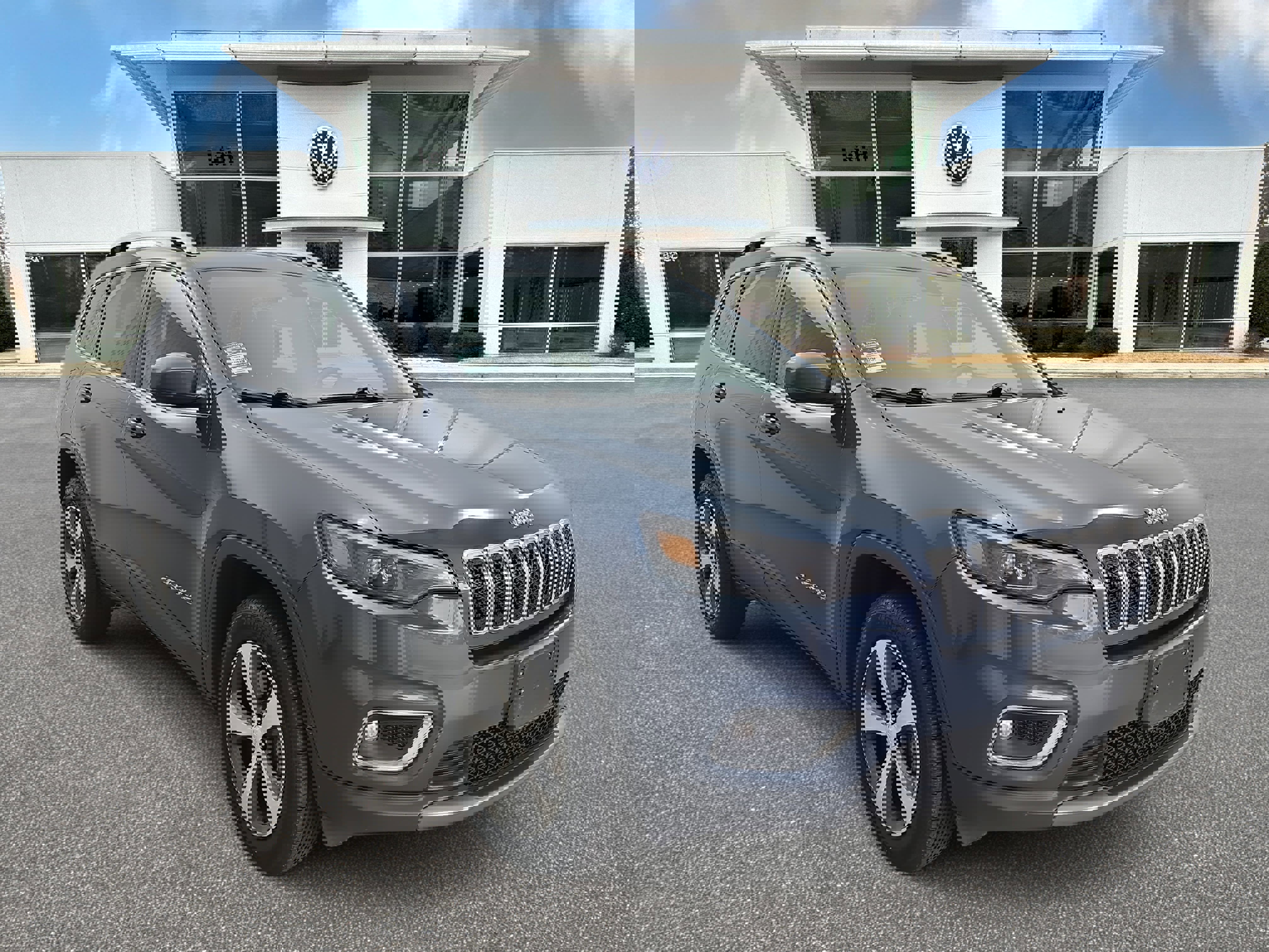 Used 2020 Jeep Cherokee Limited image 1