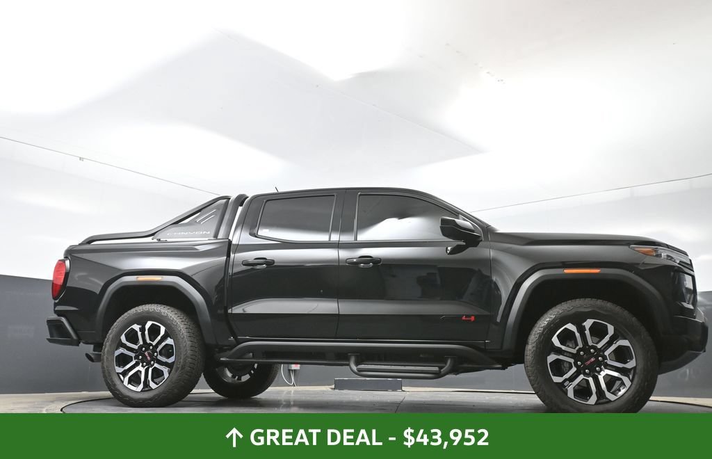 Used 2025 GMC Canyon AT4 w/ Nightfall Edition AWD/4WD image 52