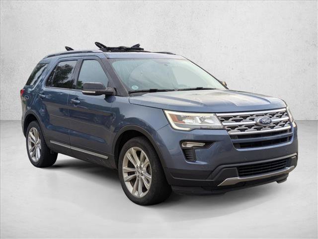 Used 2018 Ford Explorer XLT w/ Equipment Group 202A AWD/4WD image 3