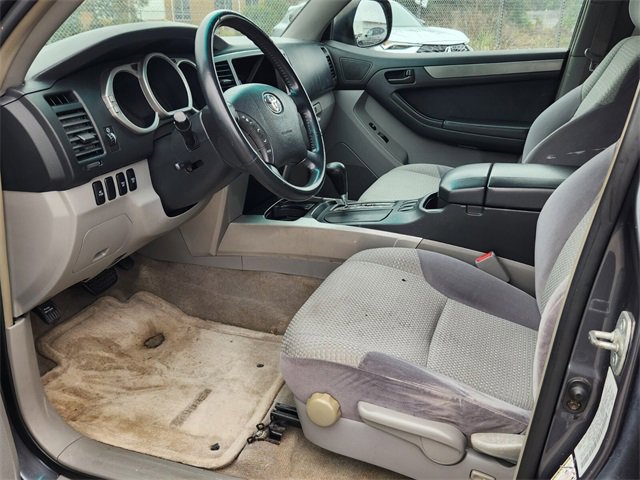 Used 2004 Toyota 4Runner Limited image 7