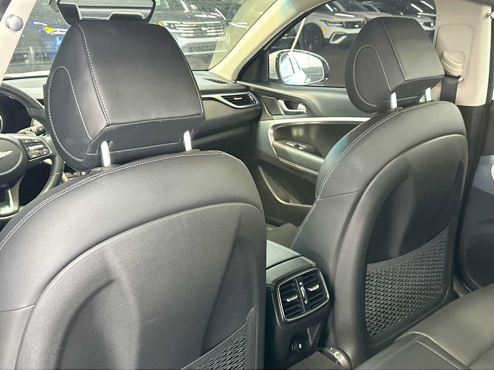 Used 2023 Genesis G70 2.0T RWD image 23