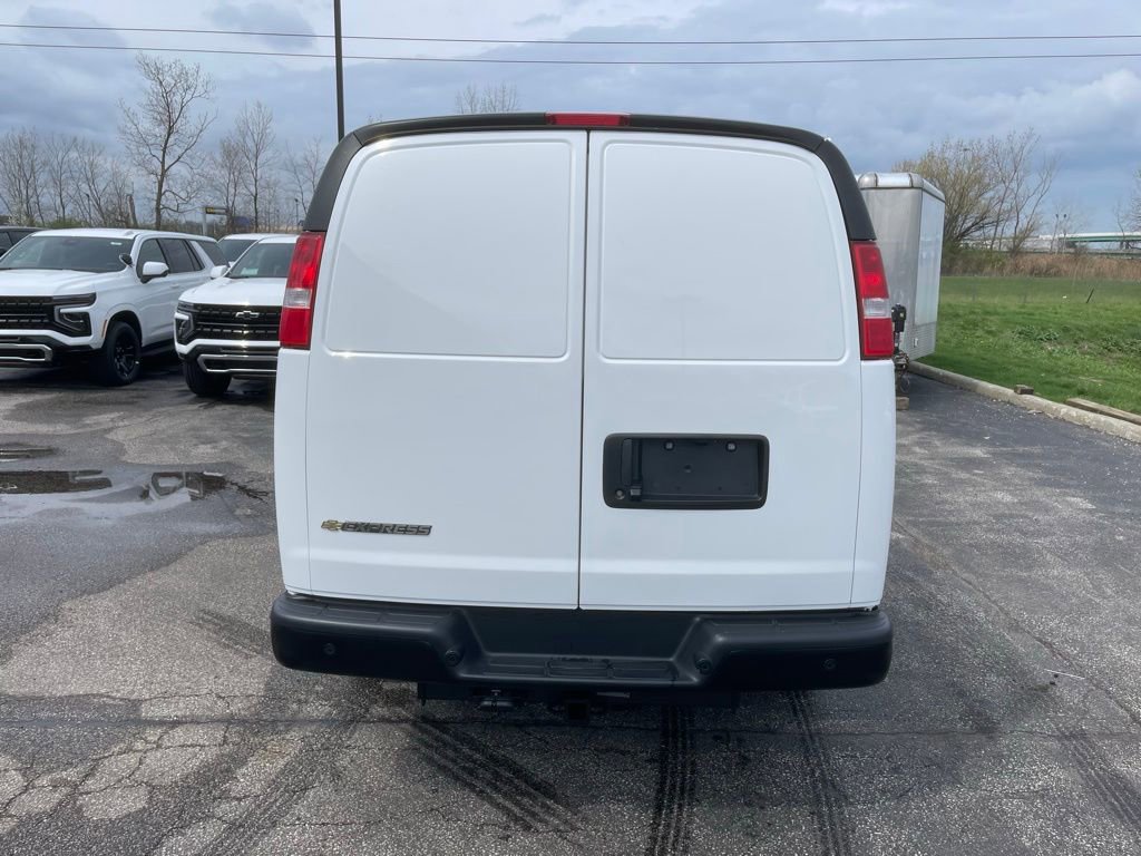New 2025 Chevrolet Express 2500 w/ Driver Convenience Package RWD image 6