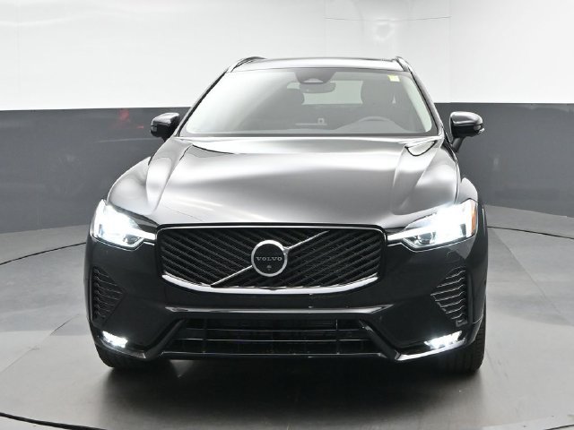 New 2026 Volvo XC60 B5 Plus w/ Climate Package AWD/4WD image 3