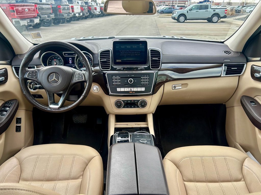 Used 2018 Mercedes-Benz GLS 450 4MATIC image 32