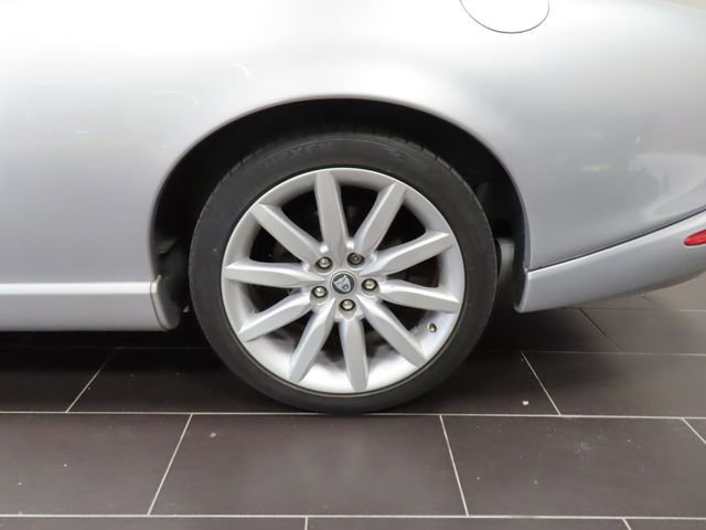 Used 2005 Jaguar XK8 Convertible image 12
