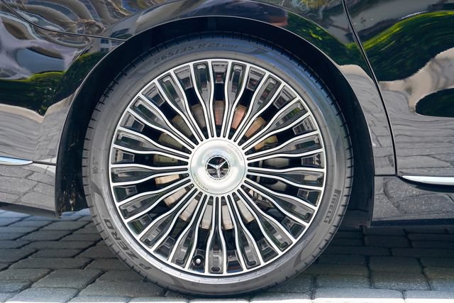 Used 2023 Mercedes-Benz Maybach S 580 4MATIC image 32