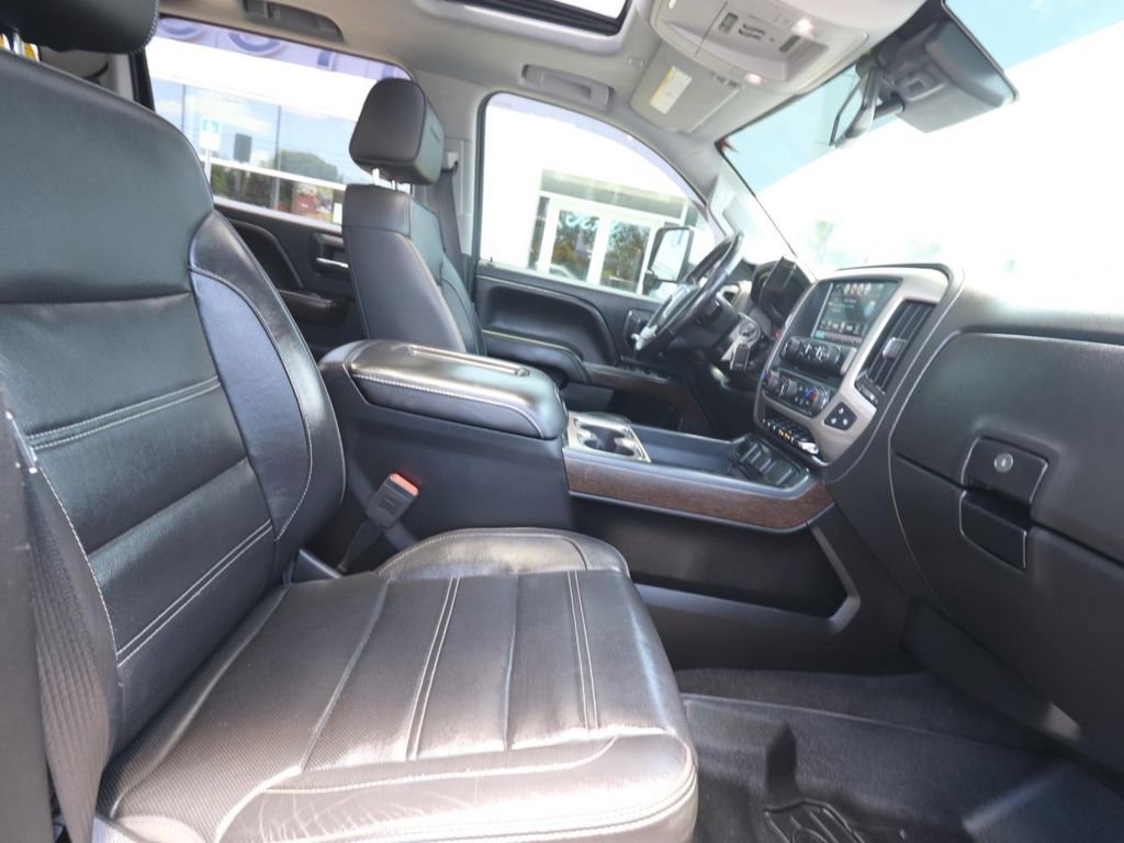 Used 2018 GMC Sierra 3500 Denali w/ Duramax Plus Package AWD/4WD image 14