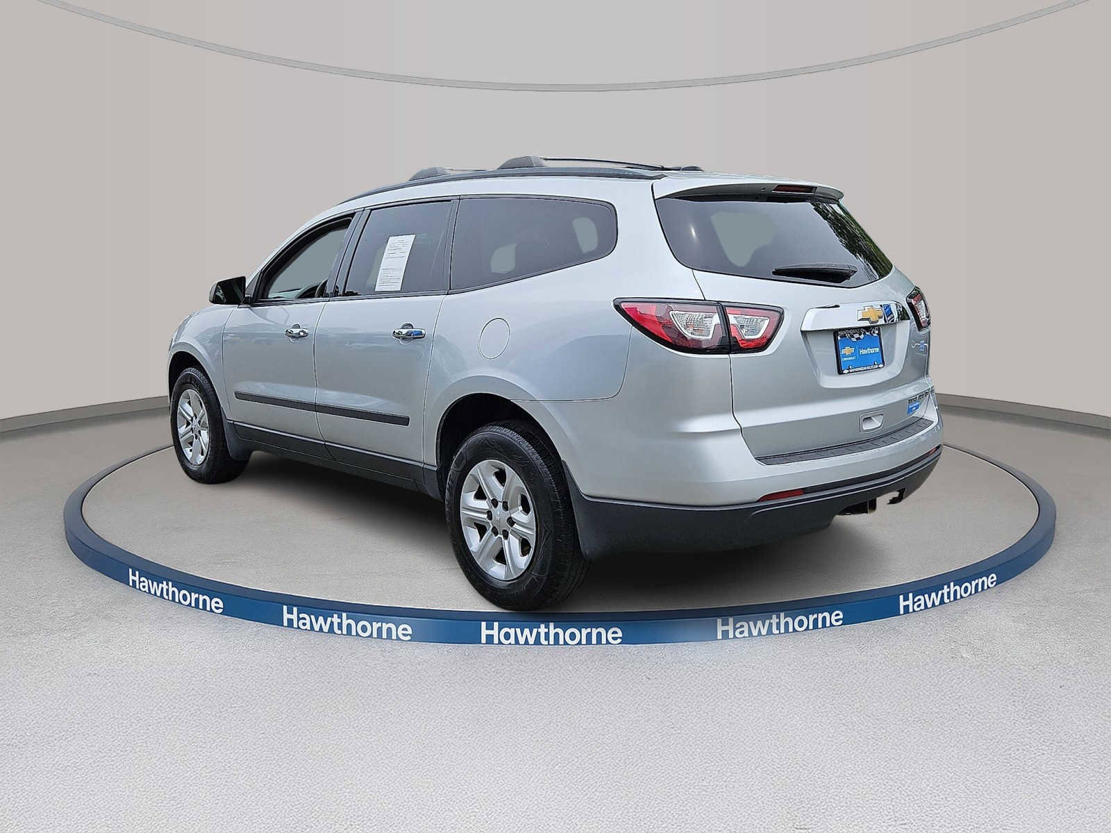 Used 2015 Chevrolet Traverse LS FWD image 4