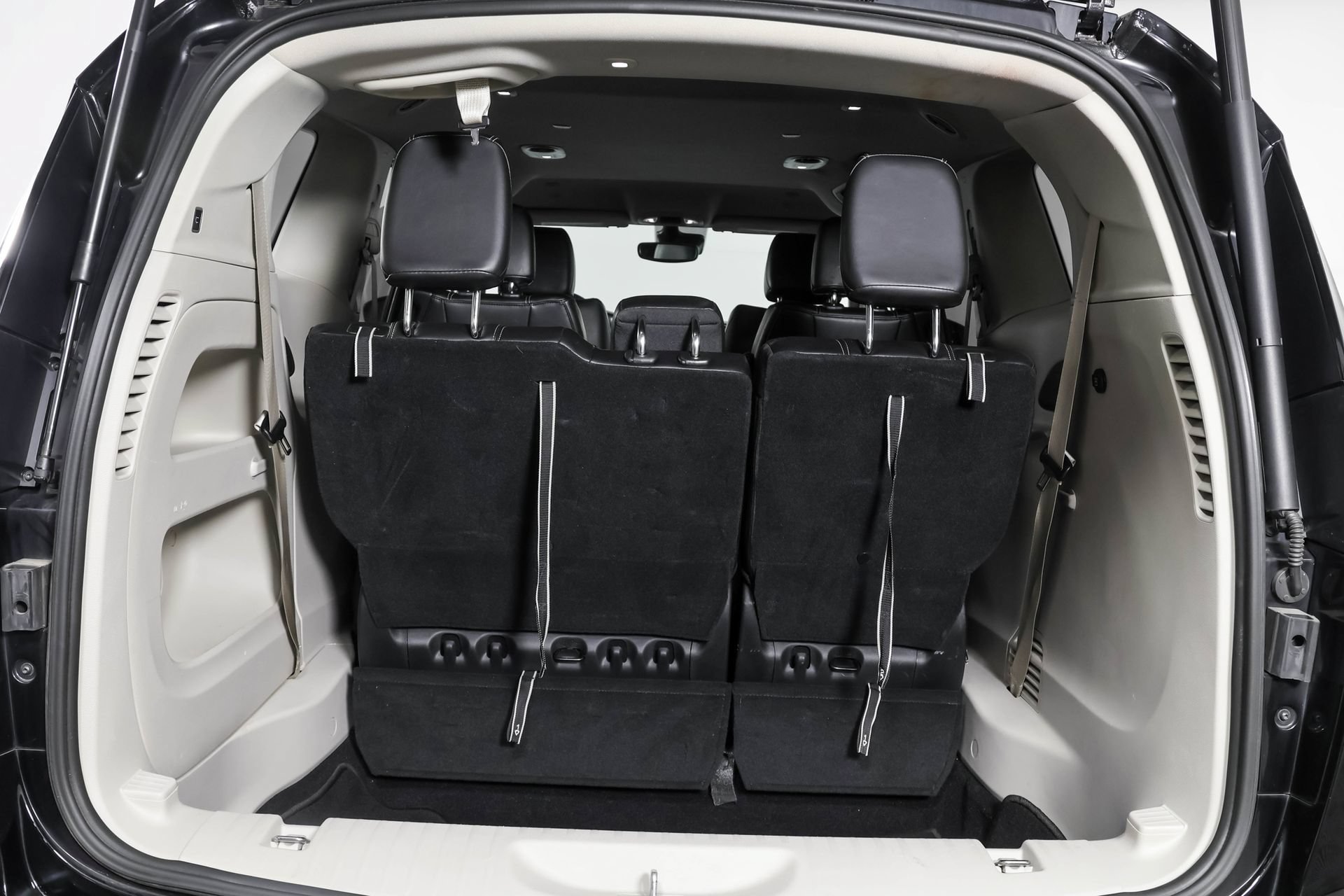 Used 2024 Chrysler Pacifica Touring-L FWD image 40