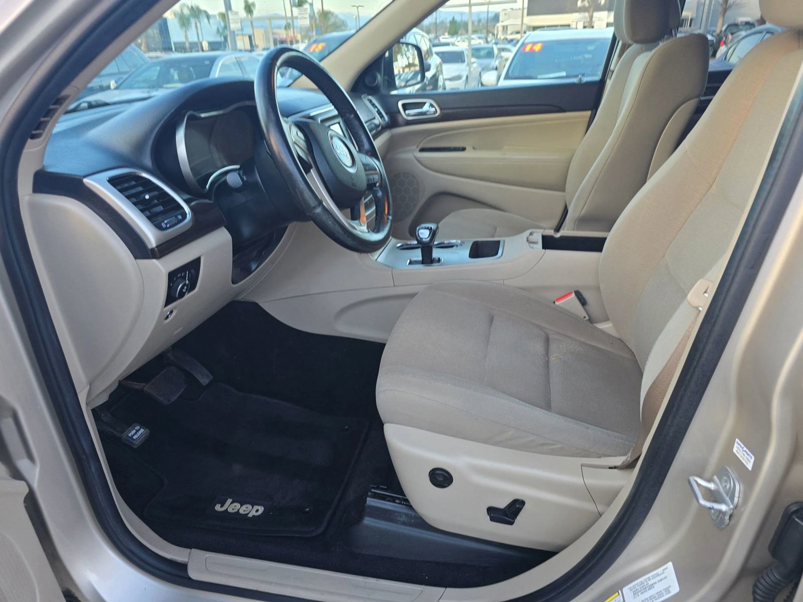 Used 2014 Jeep Grand Cherokee Laredo w/ Quick Order Package 23E RWD image 12